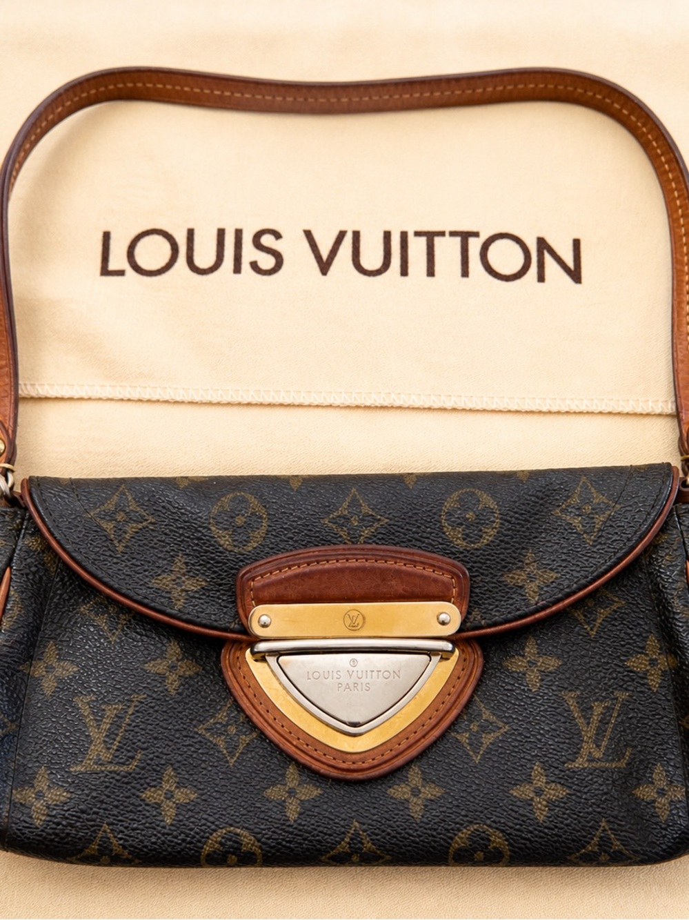 Louis Vuitton - Purchased in 2007 - 2008 Pouchette Beverly Monogram- Vintage